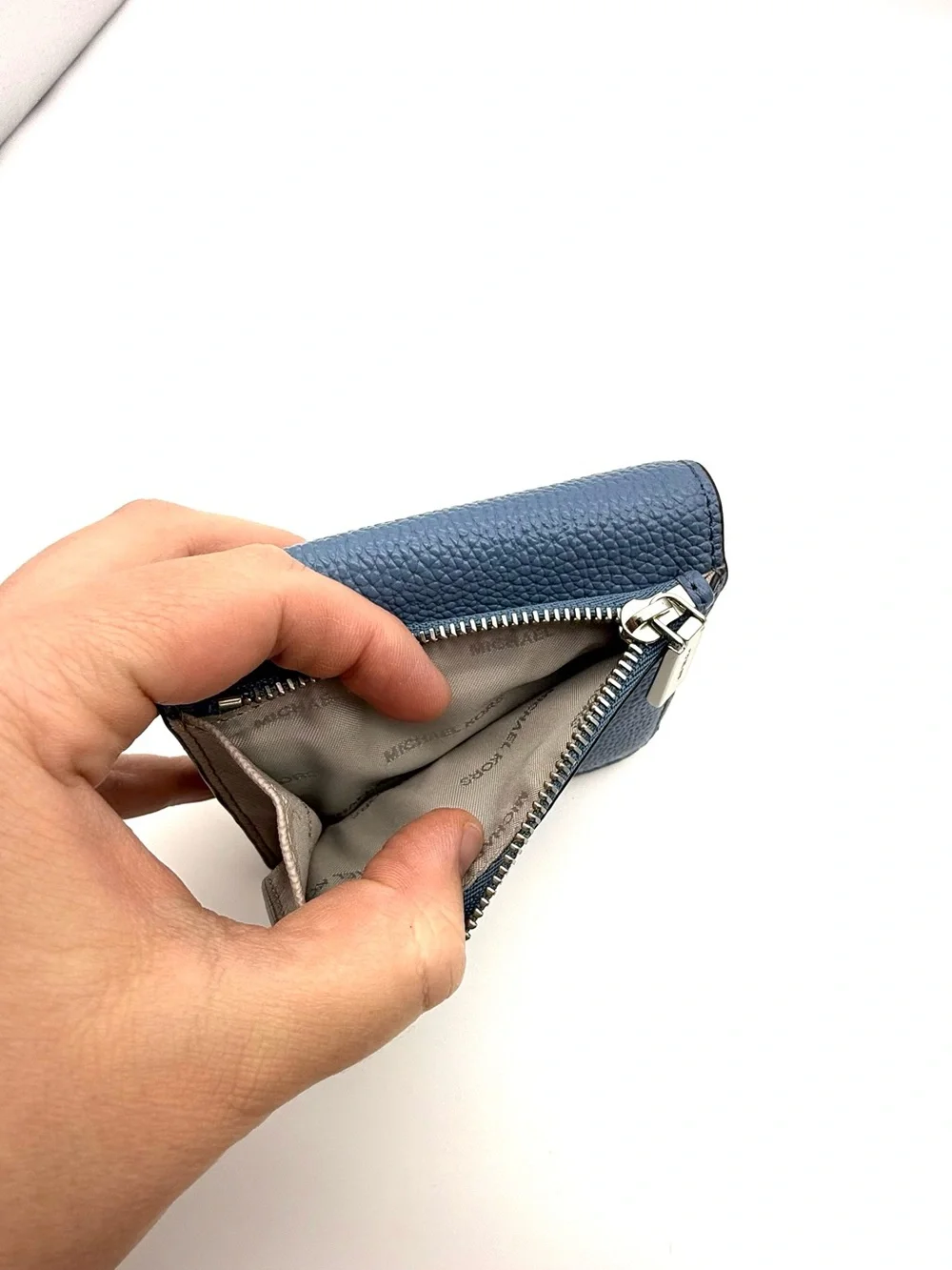 Michael Kors Jet Set Pebble Leather Wallet Blue Two Tone